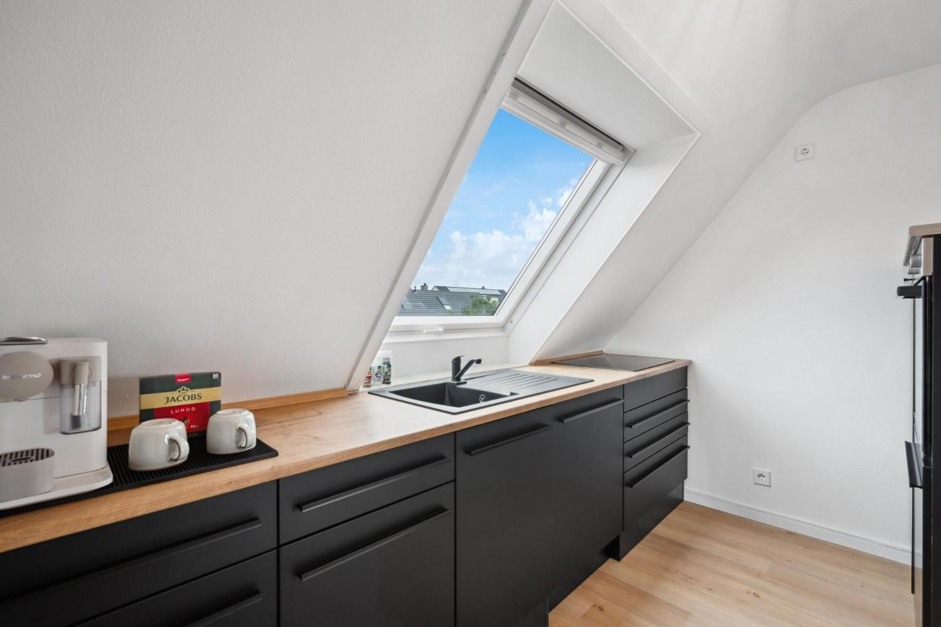 Malu Rooms - Top Lage, Kostenloser Parkplatz, Klima, Netflix, 24H Checkin Ludwigsburg Esterno foto